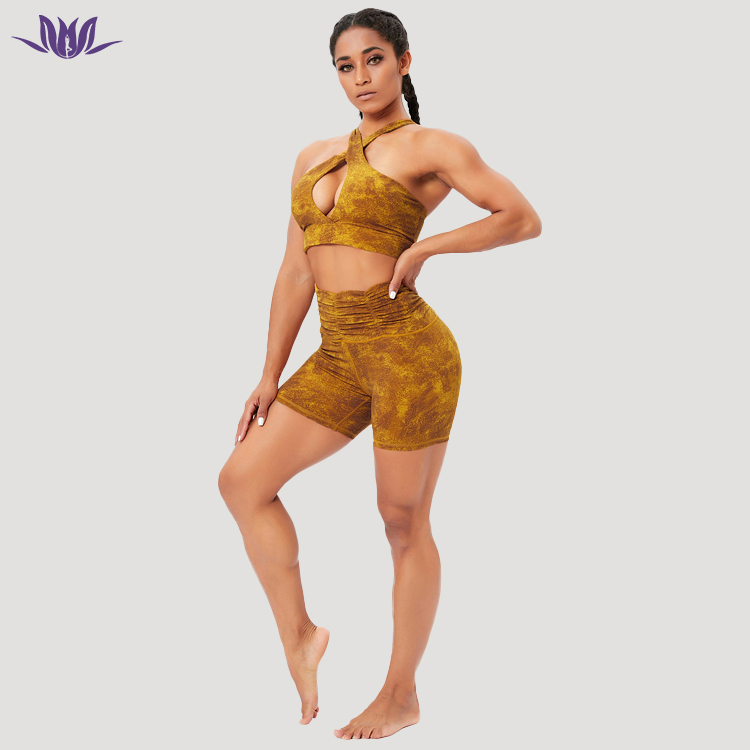 scrunch waist Shorts Yoga Set